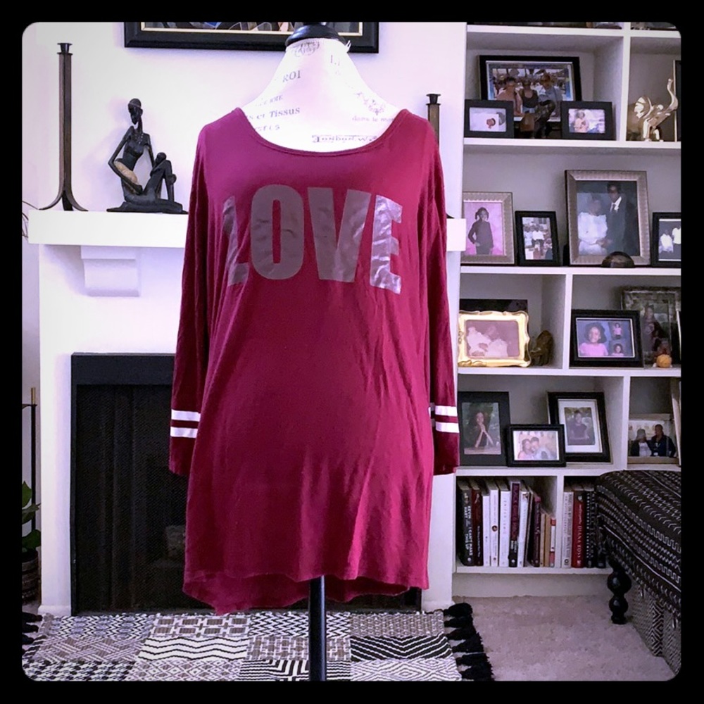 Burgundy mid Length sleeves top